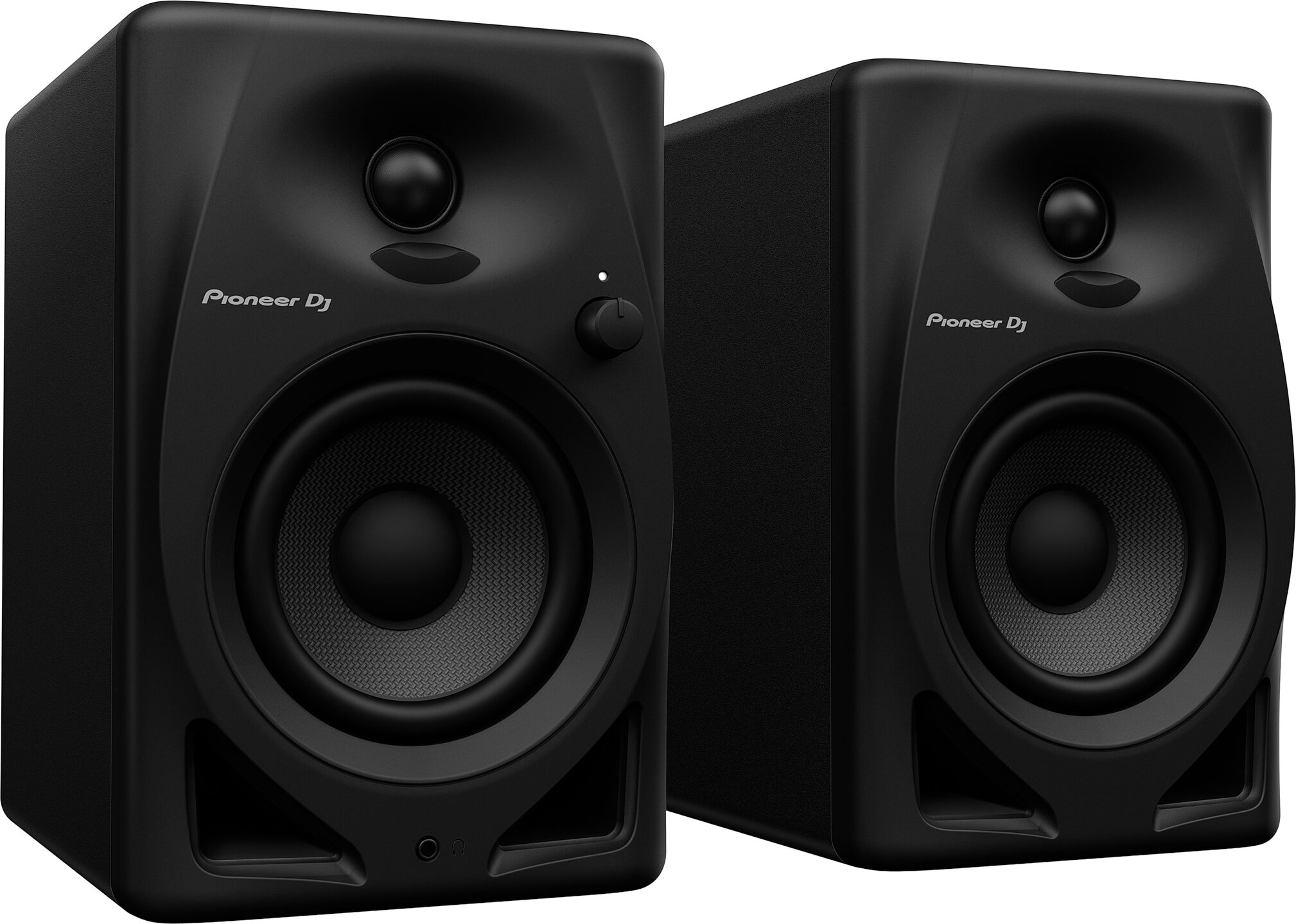 In-depth review of the Pioneer DJ DM-40D monitor speakers. Discover sound quality, features, and comparisons with Mackie CR5-X, Presonus Eris E3.5, and KRK Rokit 5 G4.
